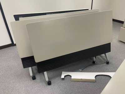 （121656）郃資品牌二手摺疊桌會議室桌子白