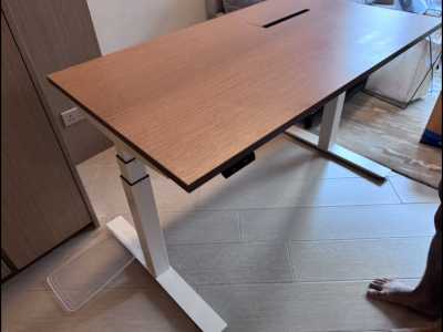 （133388）郃資品牌二手陞降桌員工辦公桌棕